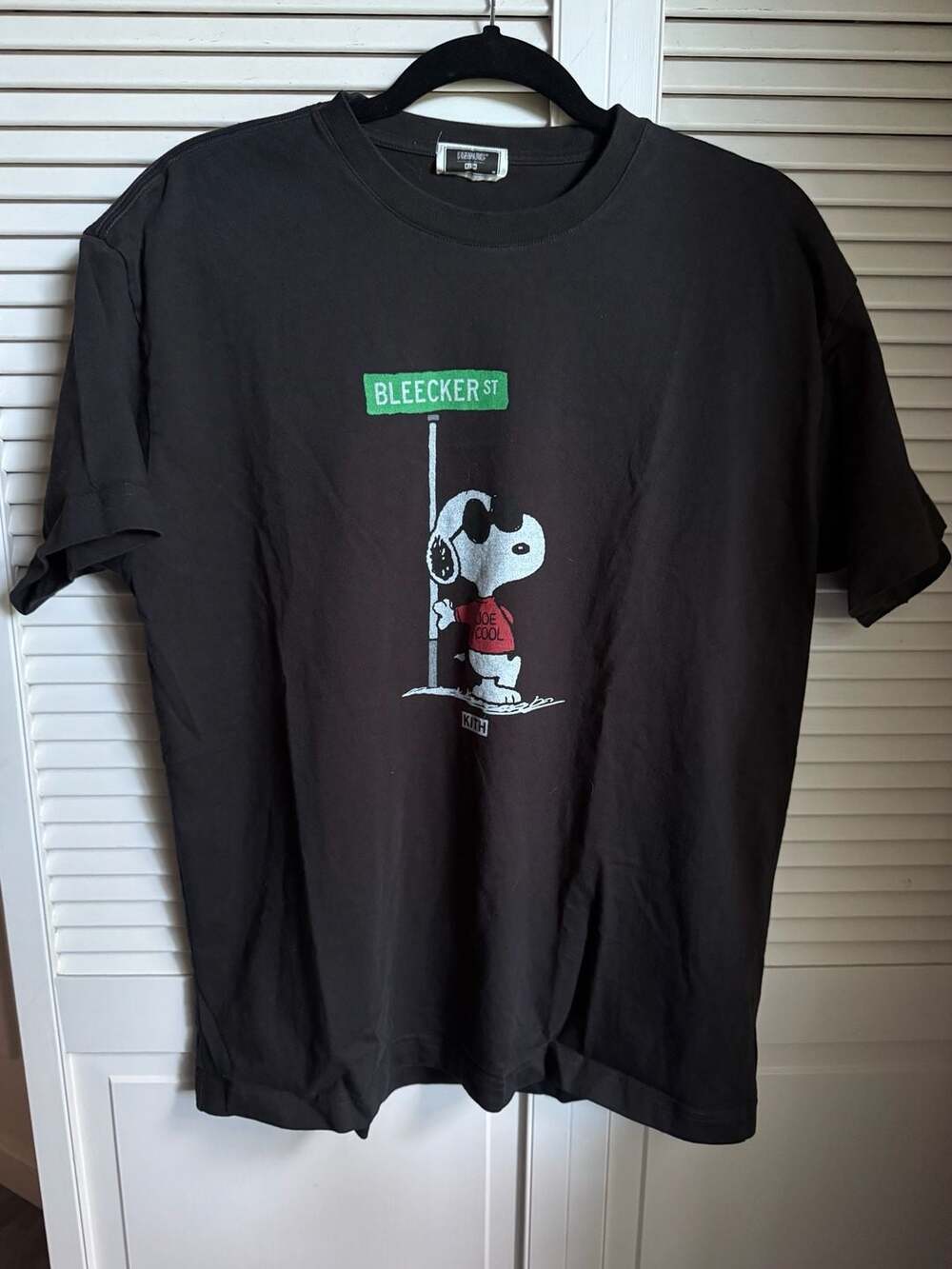 Kith x Peanuts Joe Cool Bleecker St T-Shirt Size M